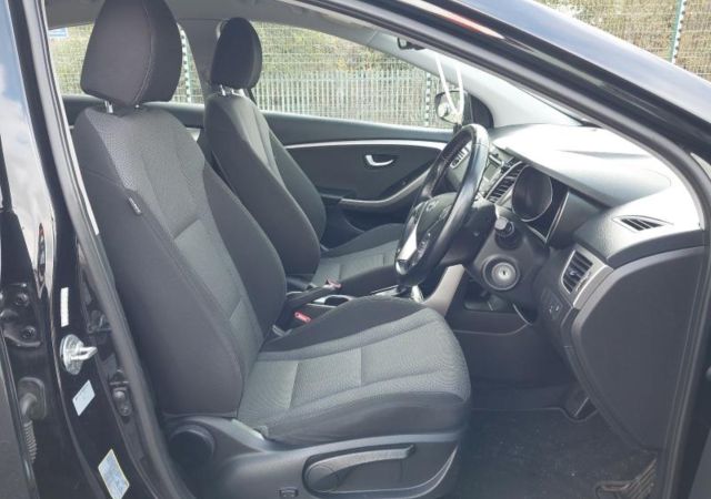 Hyundai i30 2016