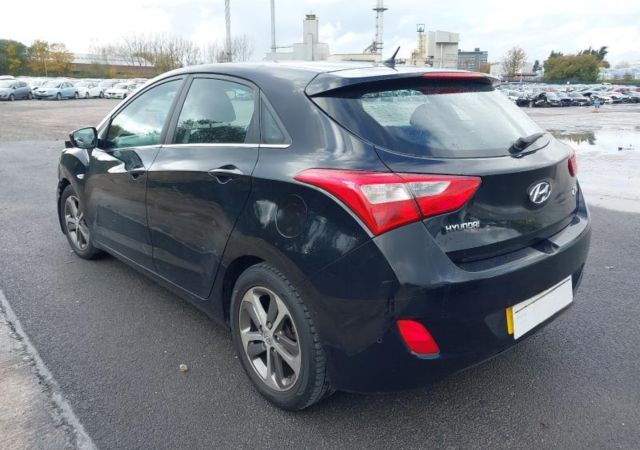 Hyundai i30 2016
