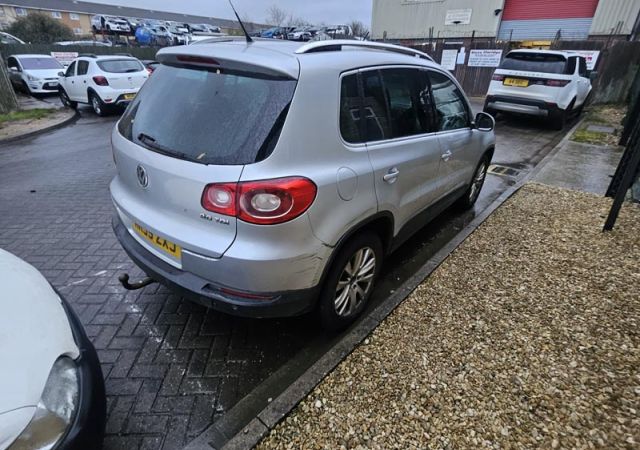 VW Tiguan 2010